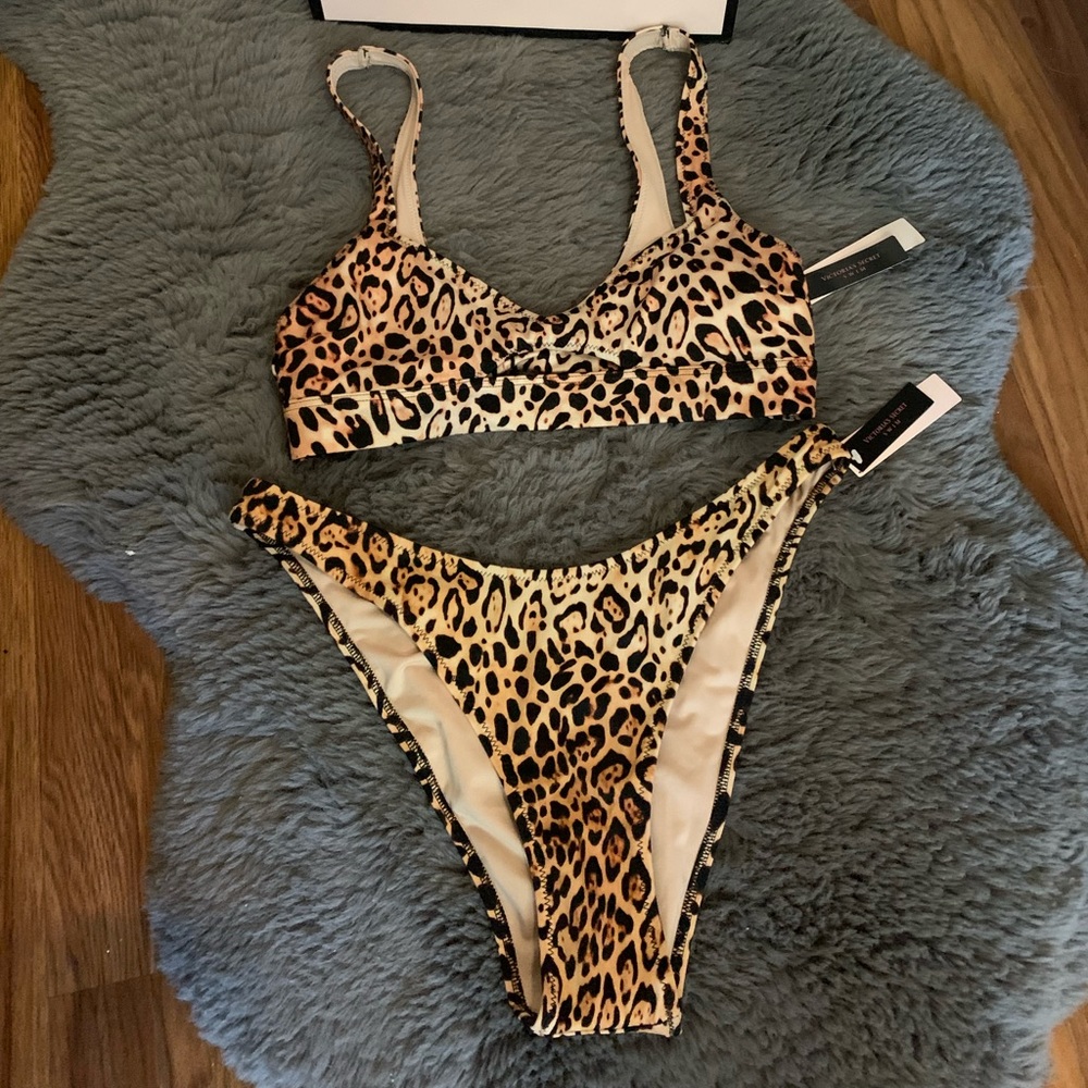 Victoria’s Secret swim